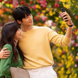 ❤️🖤 A Cinderela Moderna / AT 2AM 🇰🇷