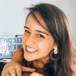 Menina, viajei!