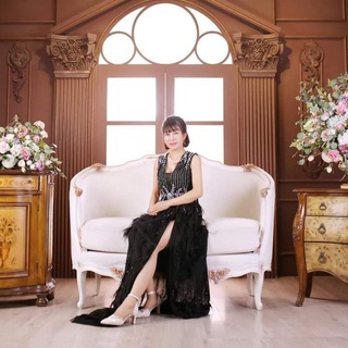 TUYỂN PHI CÔNG TRẺ LÁI MÁY BAY BÀ GIÀ