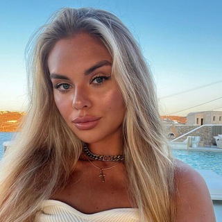 Полина